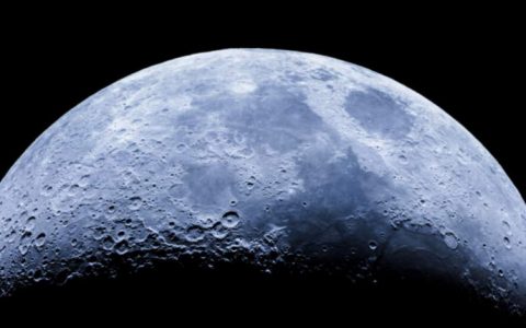 科学家在月球土壤中发现水分子存在：每吨月壤中含有半升水