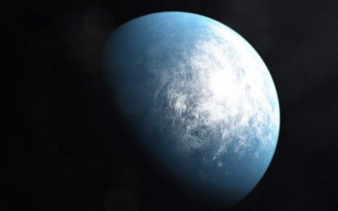 科学家在100光年之外发现酷似地球的一颗行星