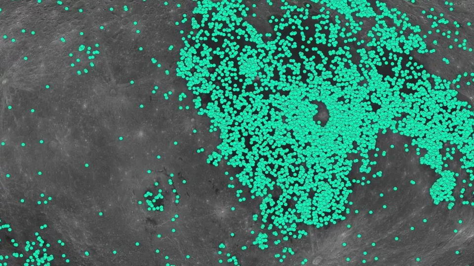 一项新的研究在月球表面发现了超过109,000个先前未知的陨石坑。