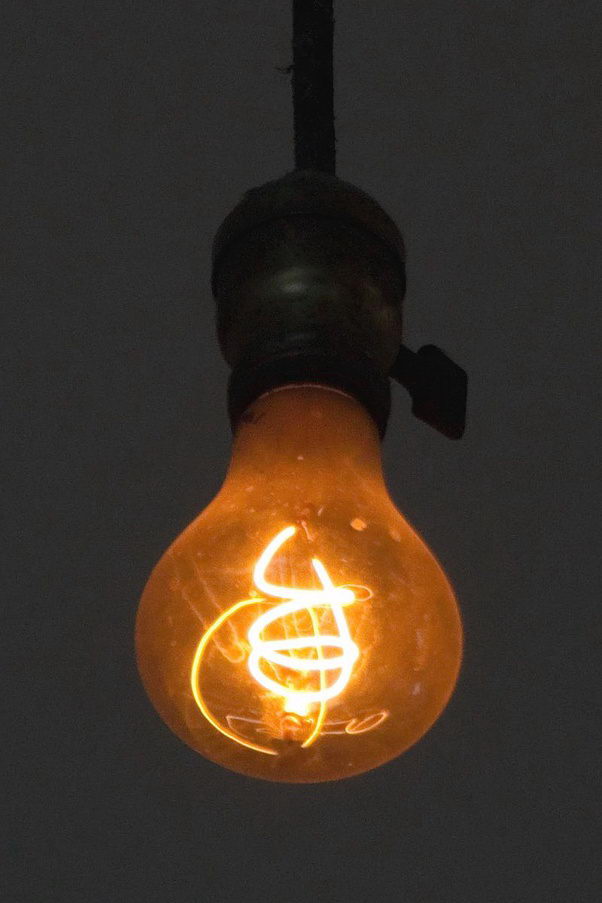世界上最长寿的灯泡：已经亮了120年