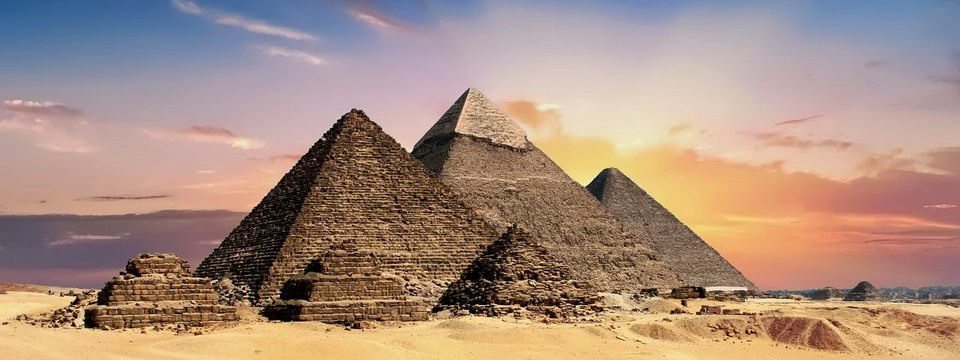 科学家用古埃及的方法建造金字塔实验：44个人三周时间就能搭建起一座小型金字塔