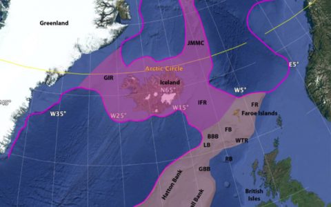 冰岛只是一个沉没在大西洋海底的冰岛大陆的一部分？