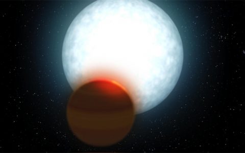 WASP-178b：系外行星上岩石被气化下起岩石雨