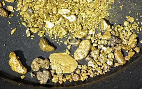 地球上一共有多少吨黄金？