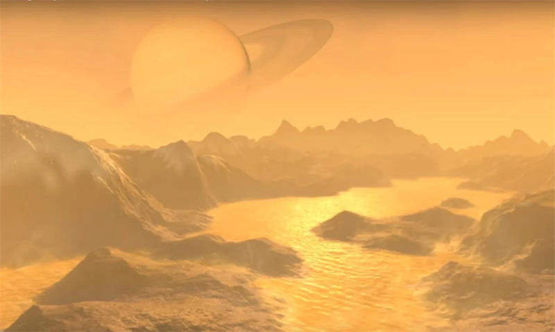 土卫六上穿越浓密的大气层看到的土星