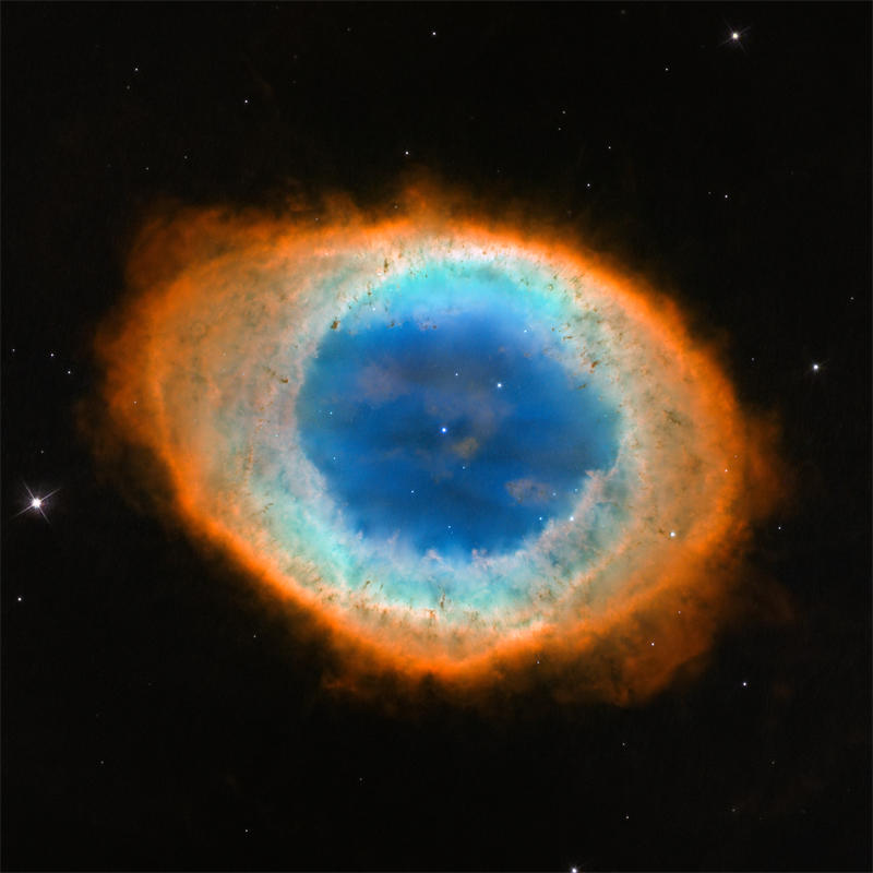 M57，也被称为“环状星云”