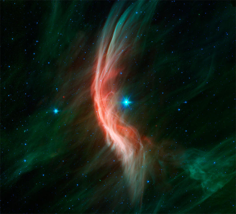 蛇夫座ζ星前方激起的弓形冲击波星云，这会导致蛇夫座ζ星自身物质的大量损失