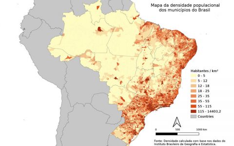2022年巴西人口总数为2.16亿人，人口增长率0.72%