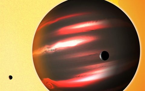 TrES-2b：只能反射1%光线的最黑系外行星
