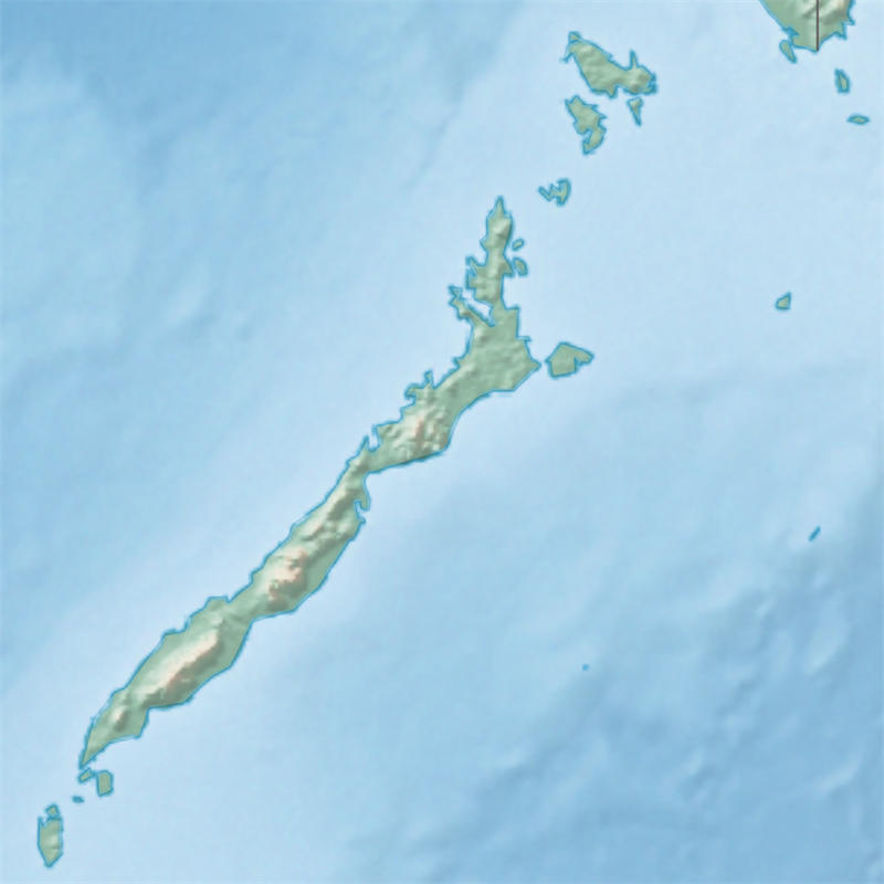 从地图上看，巴拉望岛是一个狭长的岛屿