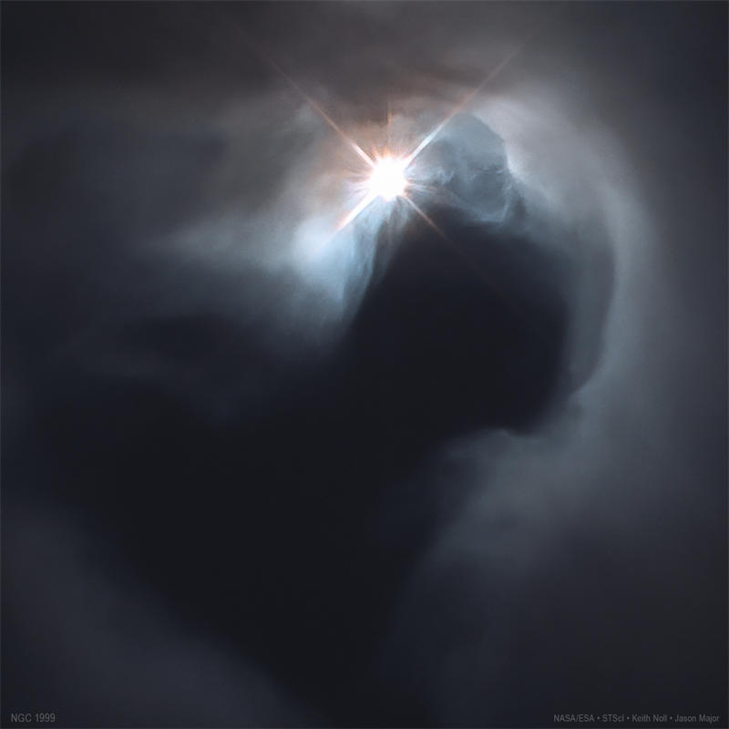 明亮的猎户座V380照亮了NGC 1999星云，实际上这是一个四星系统