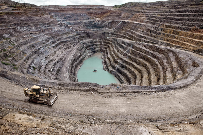 刚果民主共和国是世界上钴矿产量和储量最大的国家