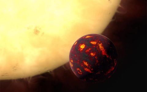 酷热的地狱星球55 Cancri e上充满了熔岩海洋