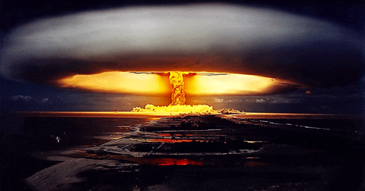 核弹爆炸场景