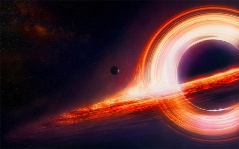 如果黑洞引力大到连光都逃不掉，那么它怎么能发出辐射呢？