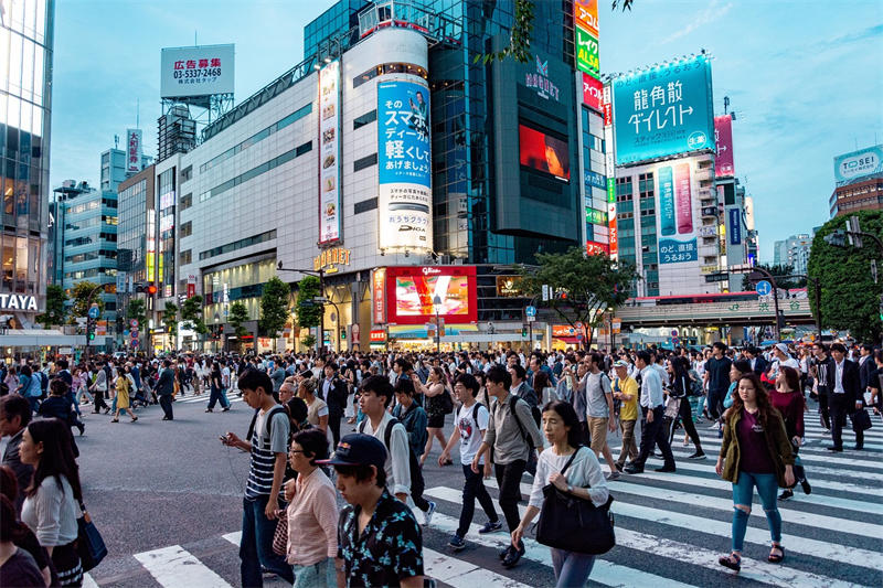 东京是日本最大的城市，也是世界上第二富有的城市
