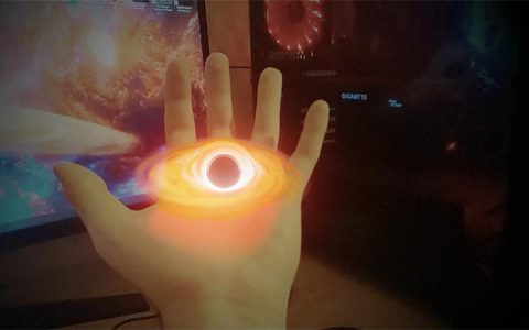 如果你的手指上有一颗迷你黑洞会发生什么？
