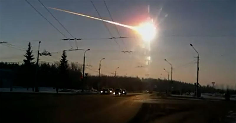 2013年2月15日坠落到俄罗斯车里雅宾斯克州的陨石