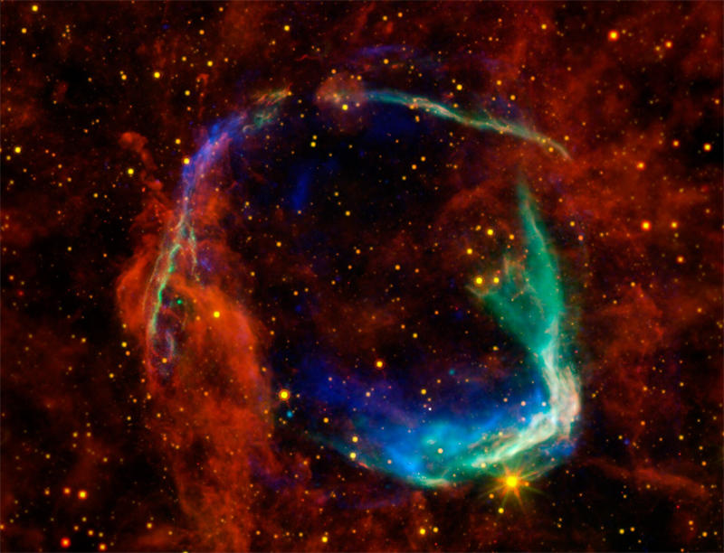 科学家合成的RCW 86星云图片